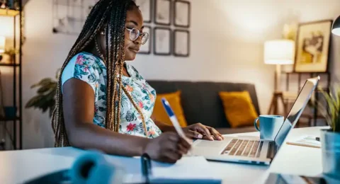 affordable-online-college-courses-that-fit-your-budget-body-01